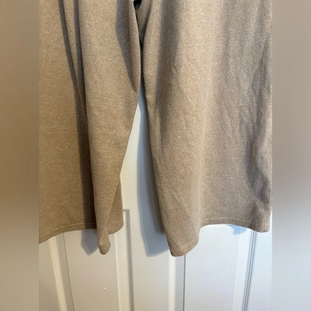 Time and Tru Wide Leg Hacci Pants Pull-on Comfy & cozy stretchy tan cropped - Picture 8 of 8